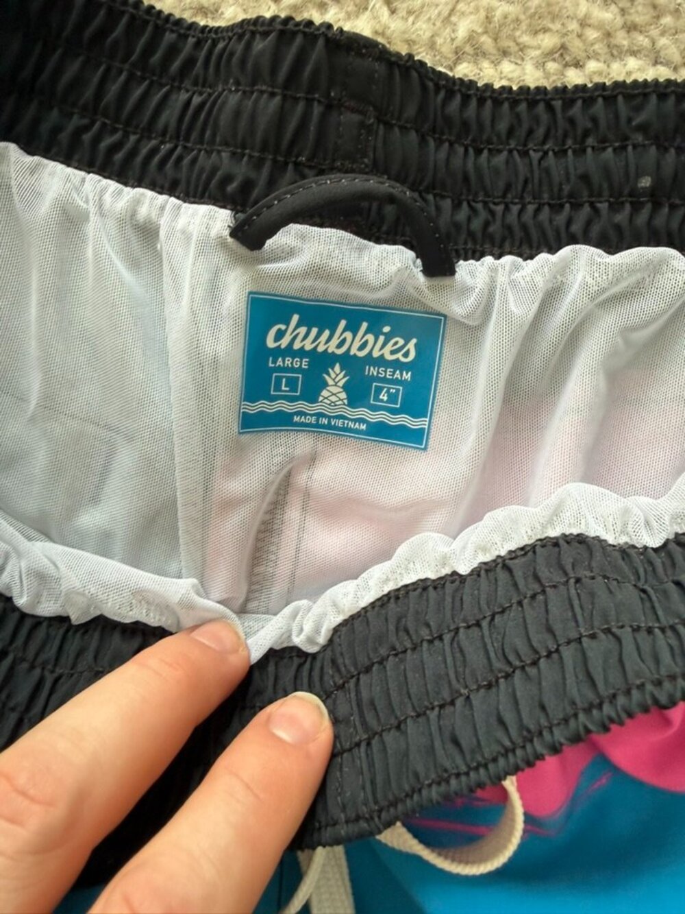 Chubbies Neon Brush Mark Swim Shorts Large 4” - Picture 2 of 2